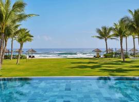 Wyndham Hoi An Royal Beachfront Resort & Villas，位于会安的酒店