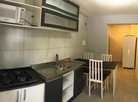 Apartamento ao lado do beto carreiro，位于佩尼亚的酒店