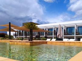 Silken Platja d'Aro，位于普拉加德阿罗的带泳池的酒店