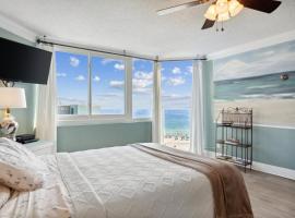 Top of the Gulf 803 - Luxury Beach Resort，位于巴拿马城海滩的酒店