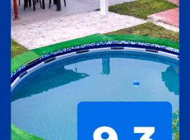 Preciosa finca en el peñol de Guatapé con piscina y jacuzzi，位于瓜塔佩的酒店