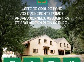 La Donaclaudré - Hébergement de groupe en pleine nature, idéal pour tous vos séjours ! 63 couchages - 2 grandes salles - Salle de jeux - Cuisine professionnelle - Accessible facilement - Localisation attractive -Proche Paris & Disney，位于Saint-Augustin的酒店