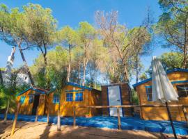 ZALUAY - Habitaciones de madera，位于克莉丝蒂娜岛的露营地