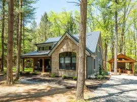 West Oak - hot tub, boat slip, outdoor fireplace