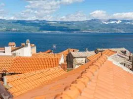 VRBNIK OLD CITY LOFT