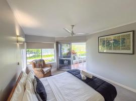 Ulysses 1 - 1 Bedroom Spacious Ocean Views，位于米申海滩的公寓