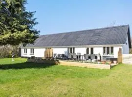 3 Bedroom Stunning Home In Løkken