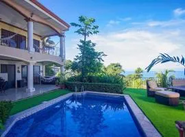 Villa Lapamar, pool with ocean view, Unique!
