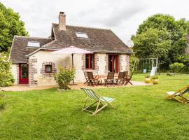 Grande maison familiale avec jardin, salle de jeux, proche de Tours et Blois. - FR-1-491-380，位于Authon的酒店