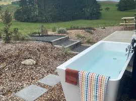 Soul Shack, with outdoor bath