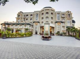 Sarovar Portico Saharanpur，位于萨哈兰普尔的酒店