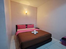 Hotel Kuang Hua Sitiawan Near To UniKL-MIMET，位于实兆远的酒店