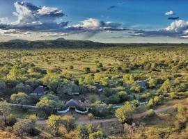 Ohorongo Safari Lodge，位于Kamanjab的酒店