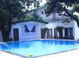 Corbett Paradiso Resort Dikhuli，位于Kāshīpur的酒店