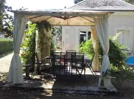 Maison de plain-pied avec parc arboré proche Zoo de Beauval - FR-1-491-335