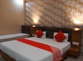 HOTEL REST, Changodar Ahmedabad，位于艾哈迈达巴德的酒店