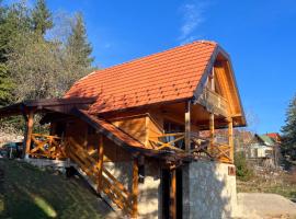 Brvnara Tarska Zora，位于Sekulić 的木屋