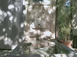 Côté fontaine
