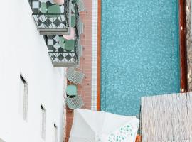 Hotel Shoshana - Adults Only，位于埃拉特侯赛因国王国际机场 - AQJ附近的酒店
