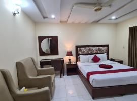 Executive Lodges，位于巴哈瓦尔布尔的酒店