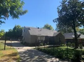 Large, Fenced, Near Beale Street Downtown, Hot tub