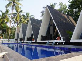 NAMASTE BEACH RESORT，位于加姆布的酒店