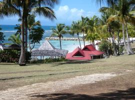 Studio Ti Karanbol RDC vue mer dans Résidence de Tourisme，位于圣安尼的度假村