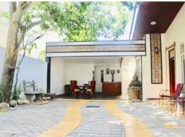 GiBu Art Gallery & Villa，位于代希瓦勒的酒店