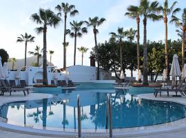 萨福克酒店，位于阿拉尼亚的海滩酒店