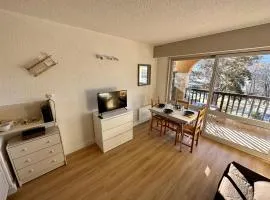 Studio terrasse sud vue montagne