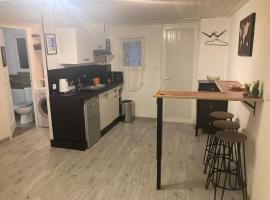 Studio agréable et paisible，位于欧巴涅的酒店