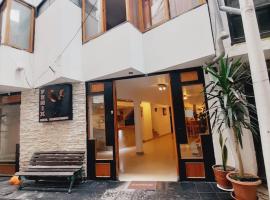 Fenix Hotel Machupicchu，位于马丘比丘的酒店