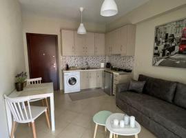 V&V Apartment，位于特里波利斯的带停车场的酒店