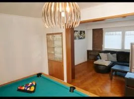 Schöne Unterkunft mit Billard