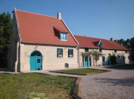 Gîte de Charme avec Jardin, Equipé pour Familles et Bébés, à 15km de Dunkerque et 3km de Bergues - FR-1-510-170，位于Quaëdypre的酒店