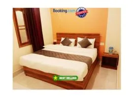 Goroomgo GP Lake View Mall Road Nainital - Prime Location & Luxury Room - Excellent Customer Service Awarded