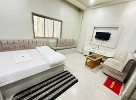 HOTEL PRAKASH GUEST HOUSE ! Varanasi ! fully-Air-Conditioned hotel at prime location with Parking availability, near Kashi Vishwanath Temple, and Ganga ghat