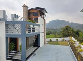 Lakes 9 Residency - Flying Monkey - Luxury Villa，位于比姆塔尔的酒店