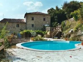GITE AVEC PISCINE