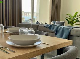Bugibba Square Seafront Apartments by Holi，位于圣保罗湾城的酒店