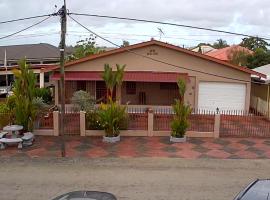 Vakantiehuis Paramaribo，位于帕拉马里博的酒店