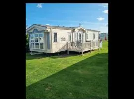 6 berth Waterside Ingoldmells S11 SANTANAVAN 2