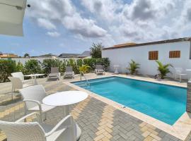 Ocean Breeze Apartments in Aruba，位于奥拉涅斯塔德的酒店