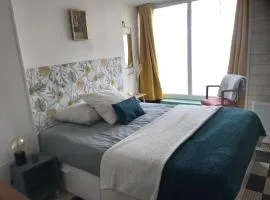 Dans la loge de Marguerite Studio avec Sauna