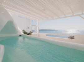 Apeiron Blue Santorini - Sustainable Adults Only 14 Plus，位于费拉的带泳池的酒店