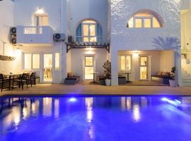 Vammos Luxury Residences，位于纳乌萨的带按摩浴缸的酒店