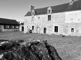 Les gîtes du manoir de Port Cadic，位于Rédené的酒店