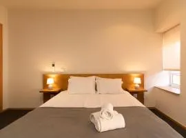 Peach Hostel & Suites