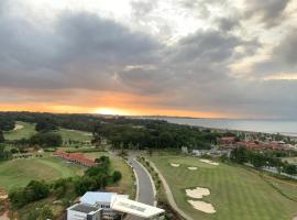 Sea View Family Room at Nuvasa Bay Resort Kalani 1107，位于秾莎的酒店