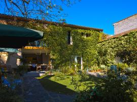 La Cour Carrée，位于Perrier的酒店